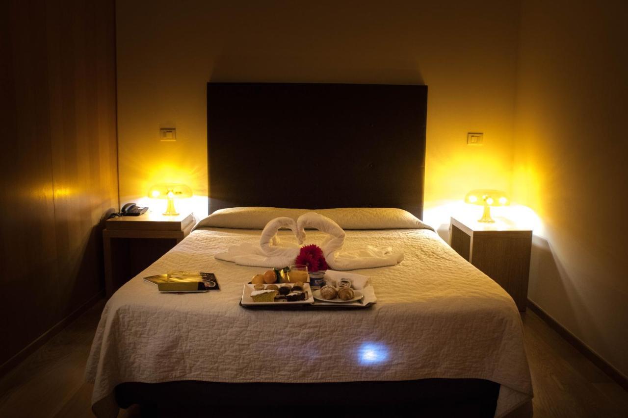 Le Querce Hotel Salsomaggiore Terme Dış mekan fotoğraf